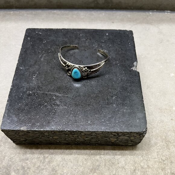 Delicate Vintage Sterling Silver and Turquoise Open Cuff Bracelet - Picture 3 of 7